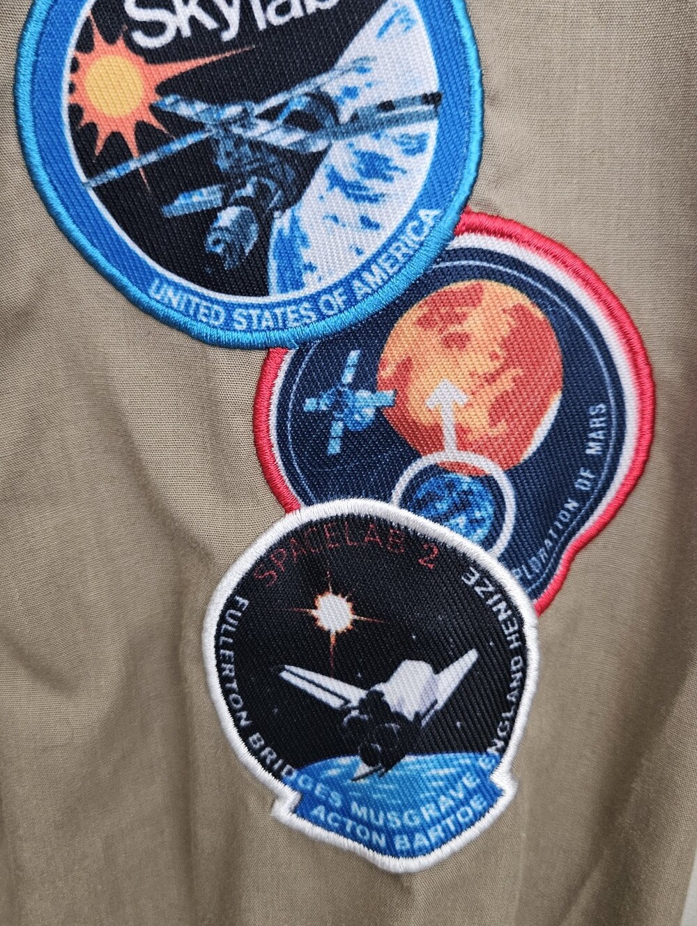 Buzz Aldrin NASA top - Picture 4 of 6